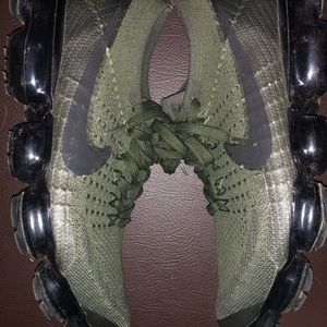 Nike Flyknit Vapor Max AirMax 11.5 Army Green
